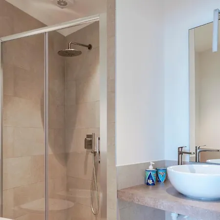 Gioia 8, Emma * Sanremo