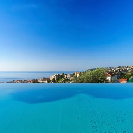 Villa Gioia 8, Emma *