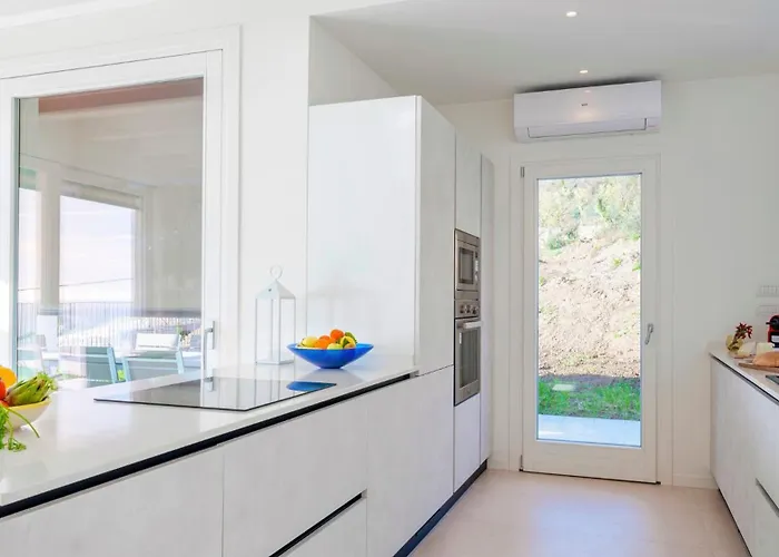 Gioia 8, Emma * San Remo