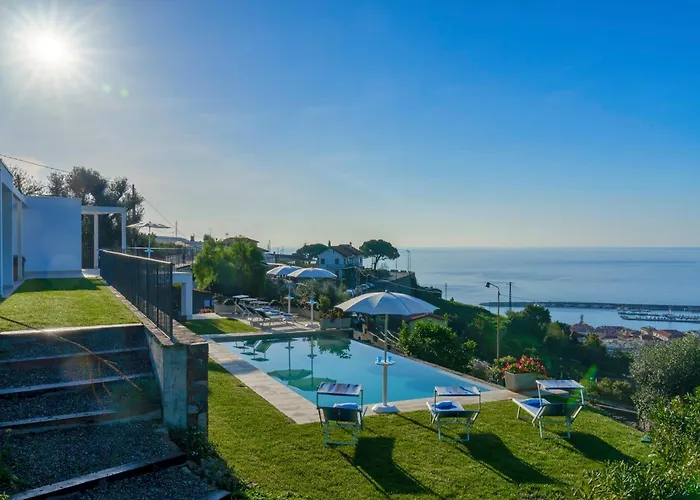 Gioia 8, Emma Villa *